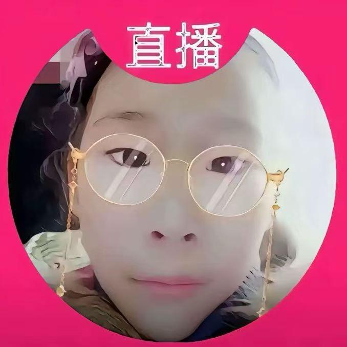 皇帝早八上朝。