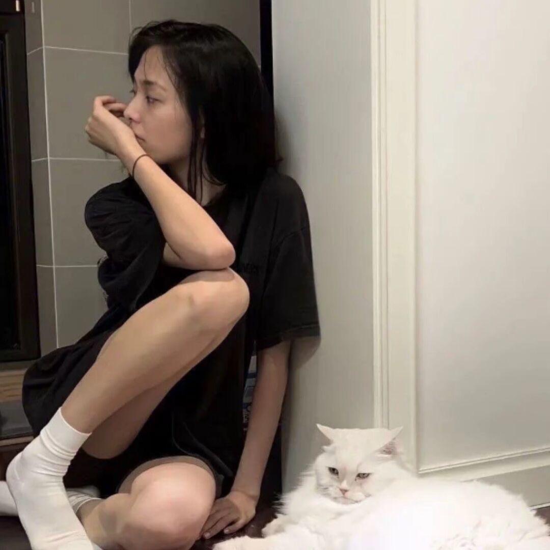 Y—