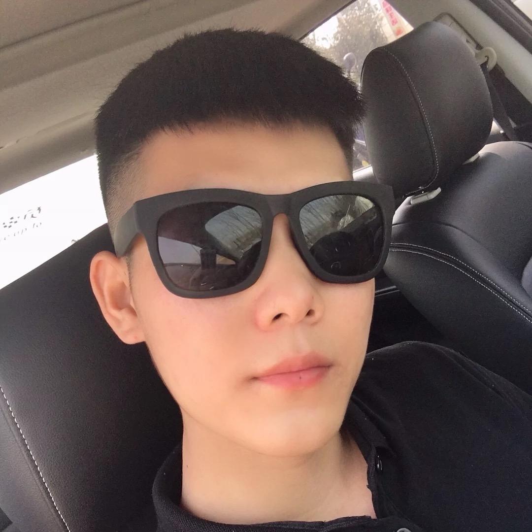 武汉阿乐网约车司机
