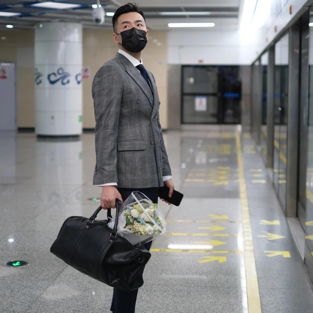 故人何以