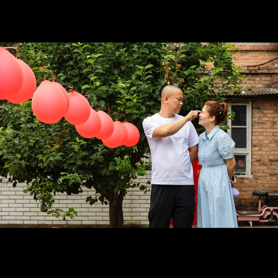 聚🎱台球俱乐部 胡珊