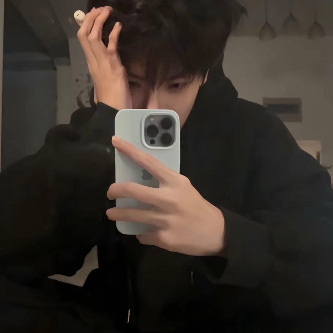Y.💤