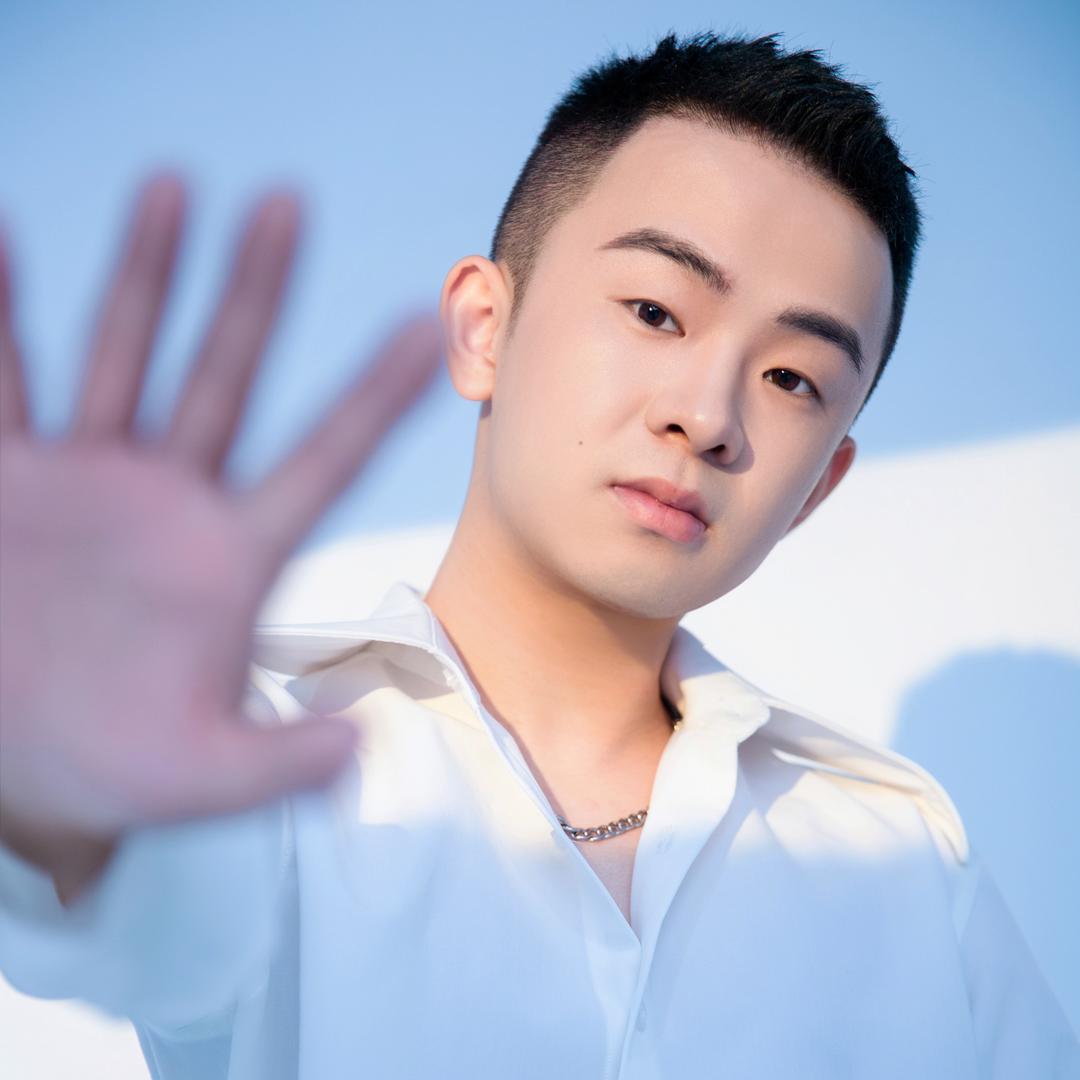 十二🎙️