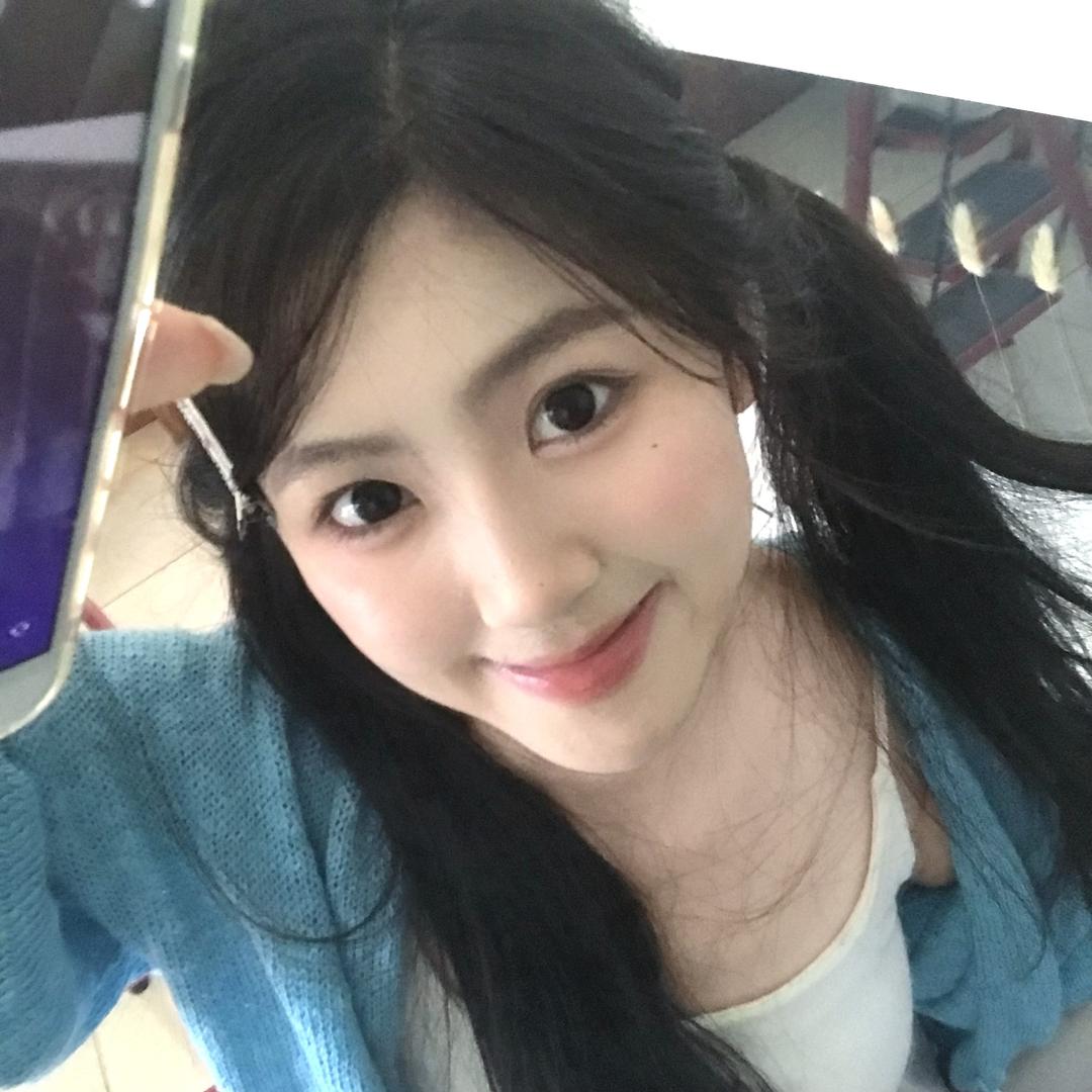 双下巴美女