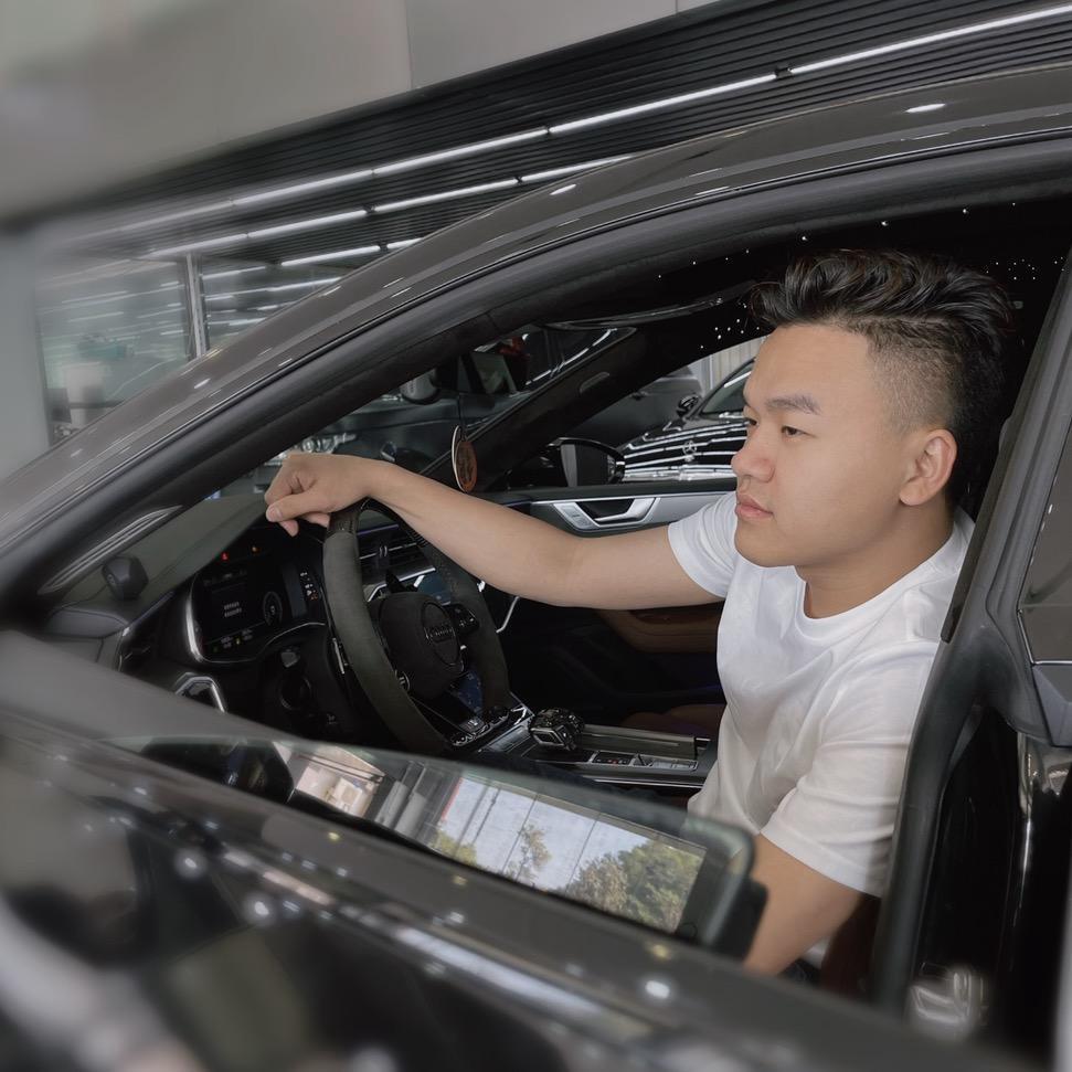 耿直哥二手车小助理