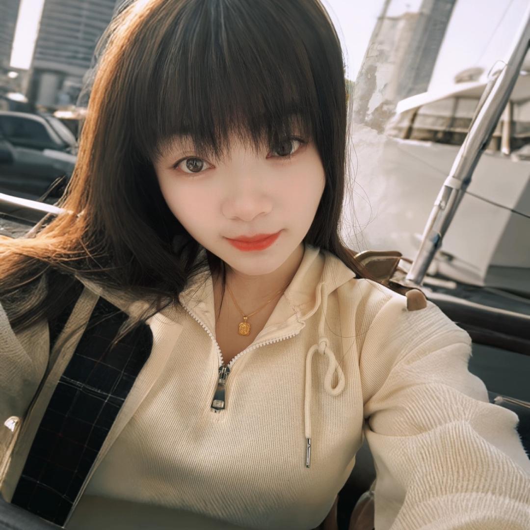F小美