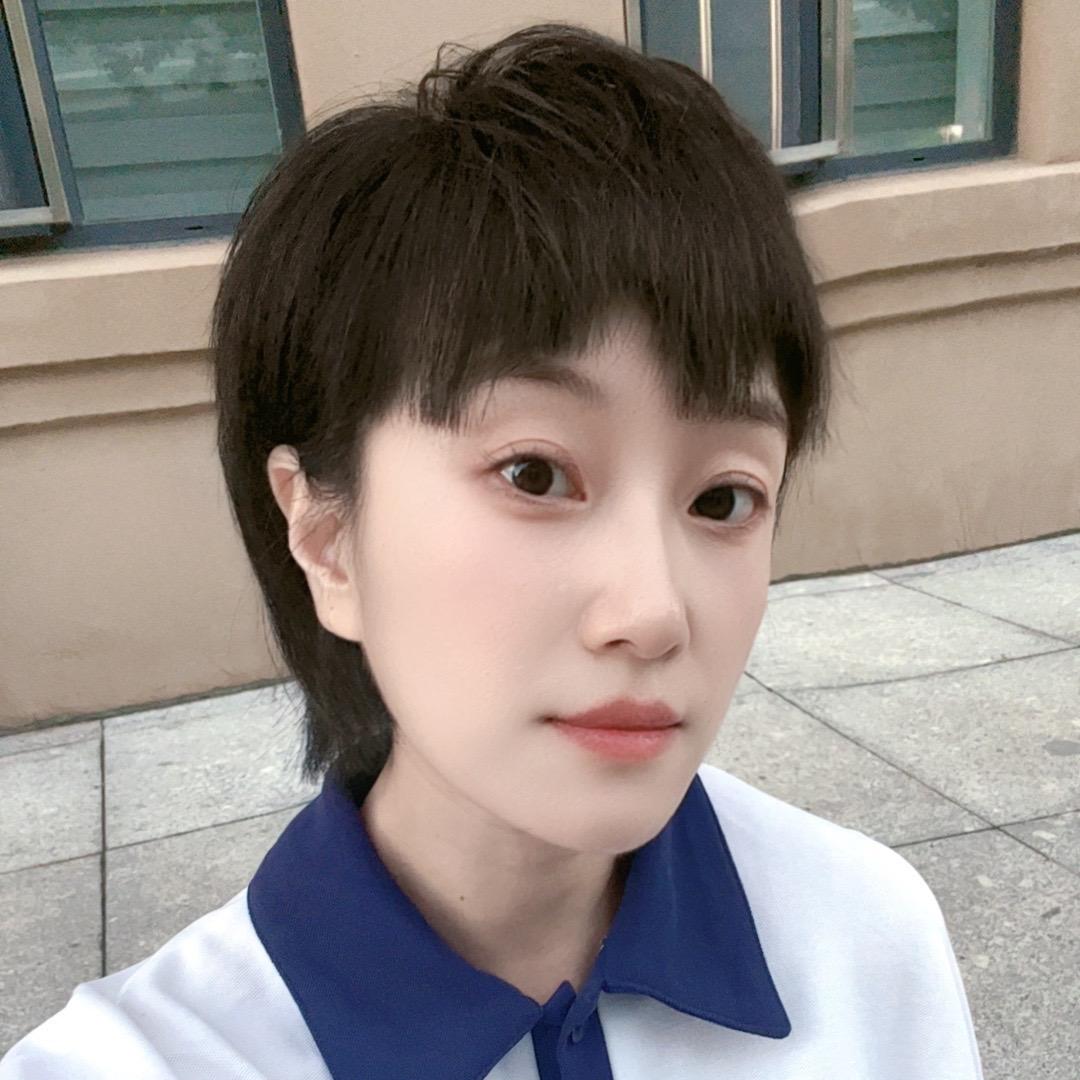 @请叫我：李大美💍💅🏻💋。