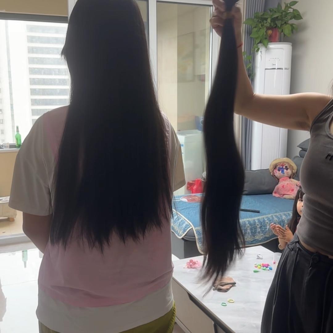 @小妮子❤️收长发