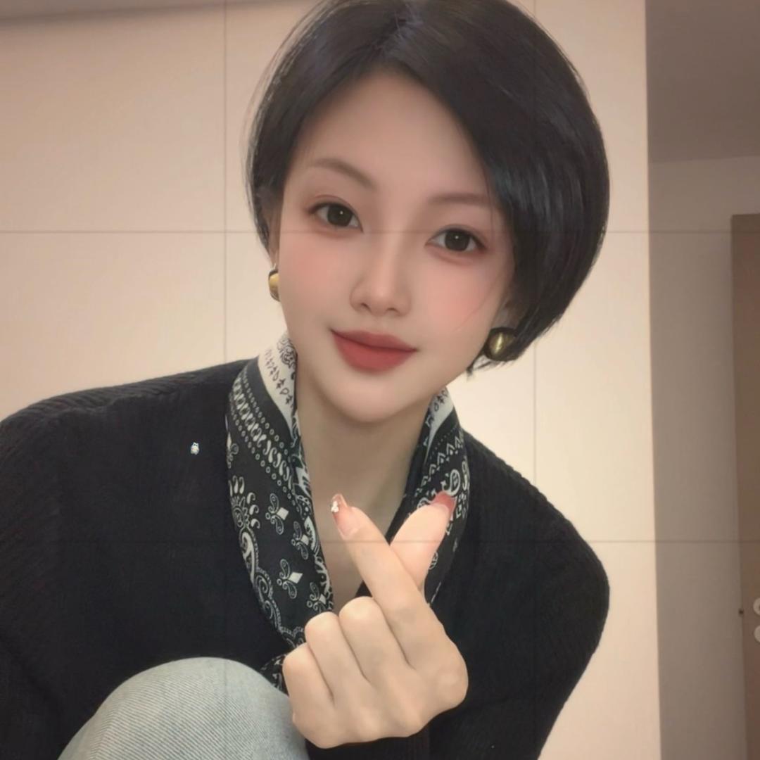 短发小姐姐🎤