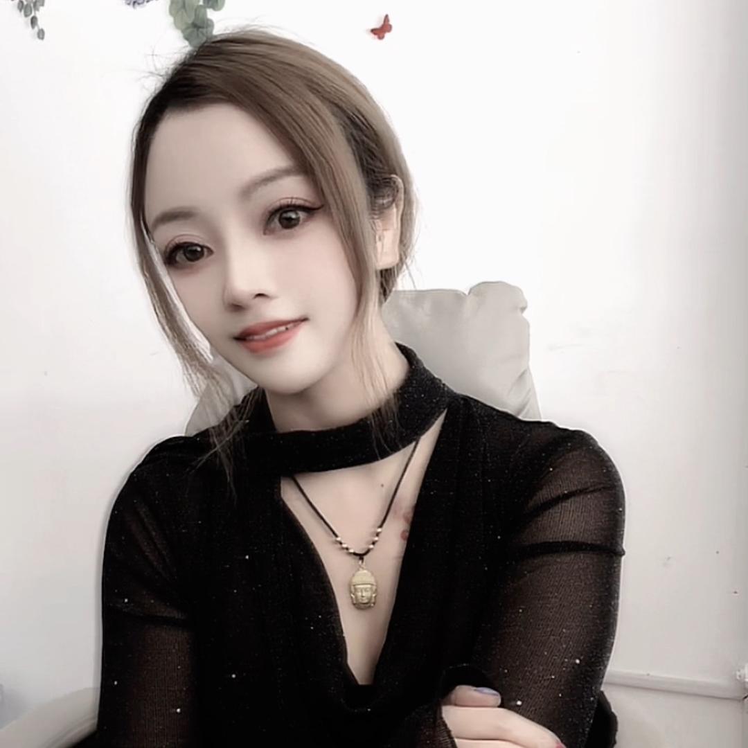 菲菲姐吖