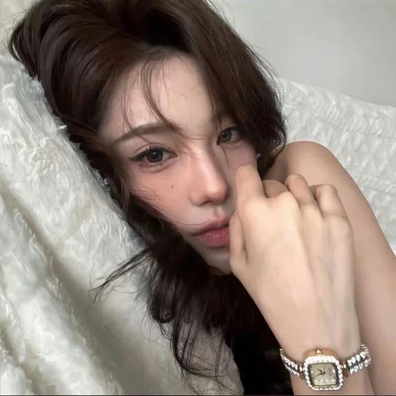 爱妃.