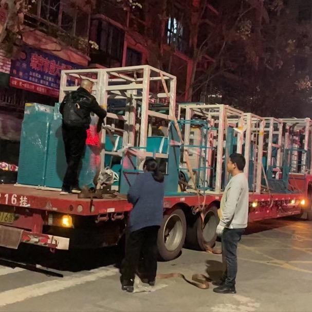 湘润机械，自封袋吹模机，制袋机模具。