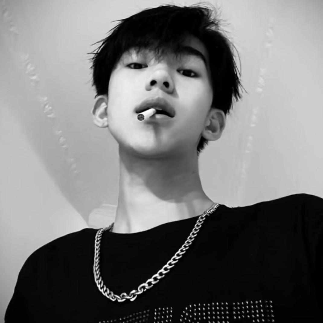 ㅤ有点冷ㅤ ㅤㅤ