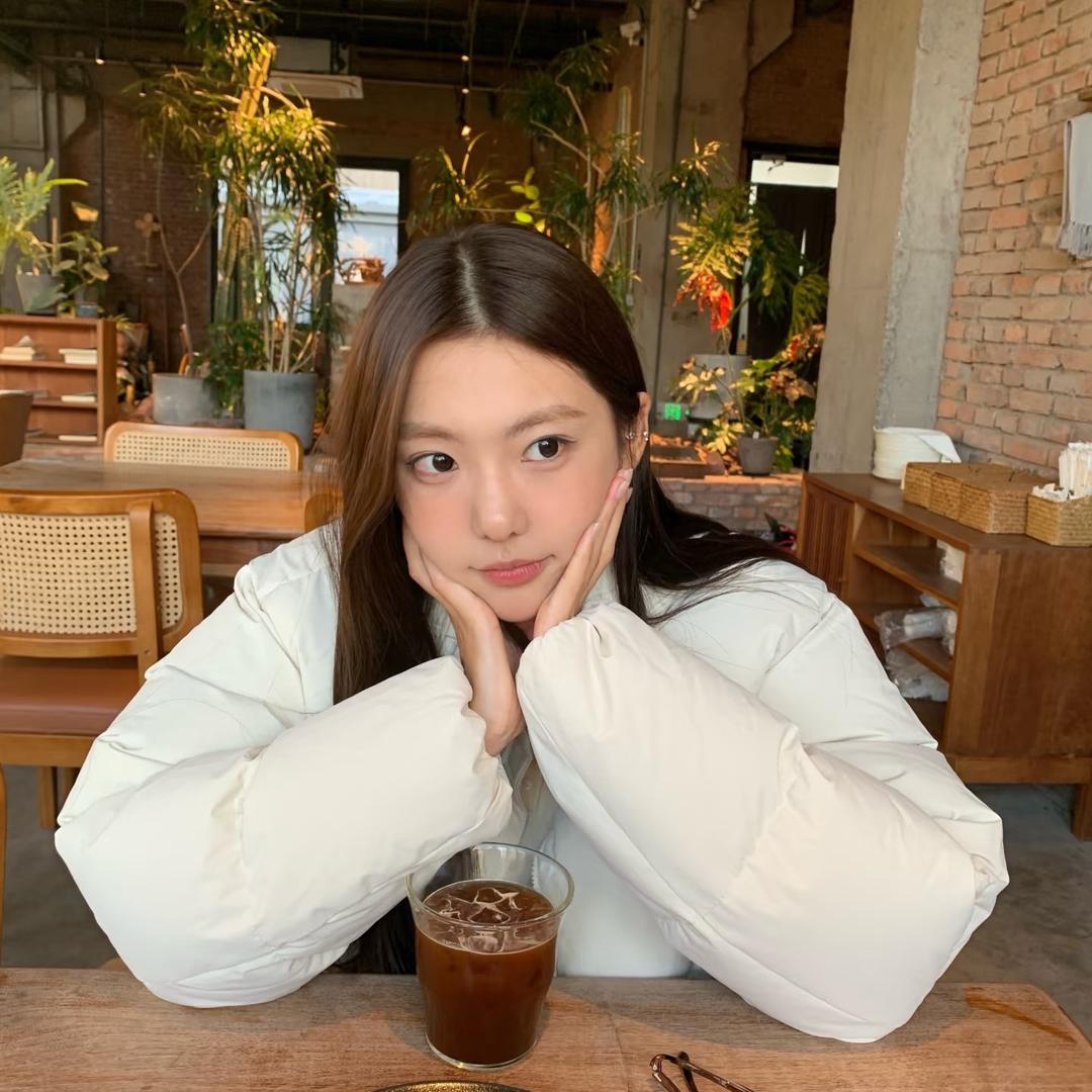 发什么呆っ ̯ -