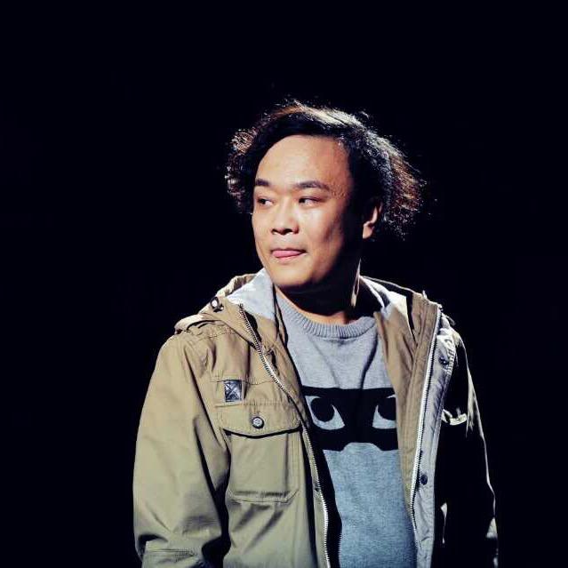 爱在戏院前