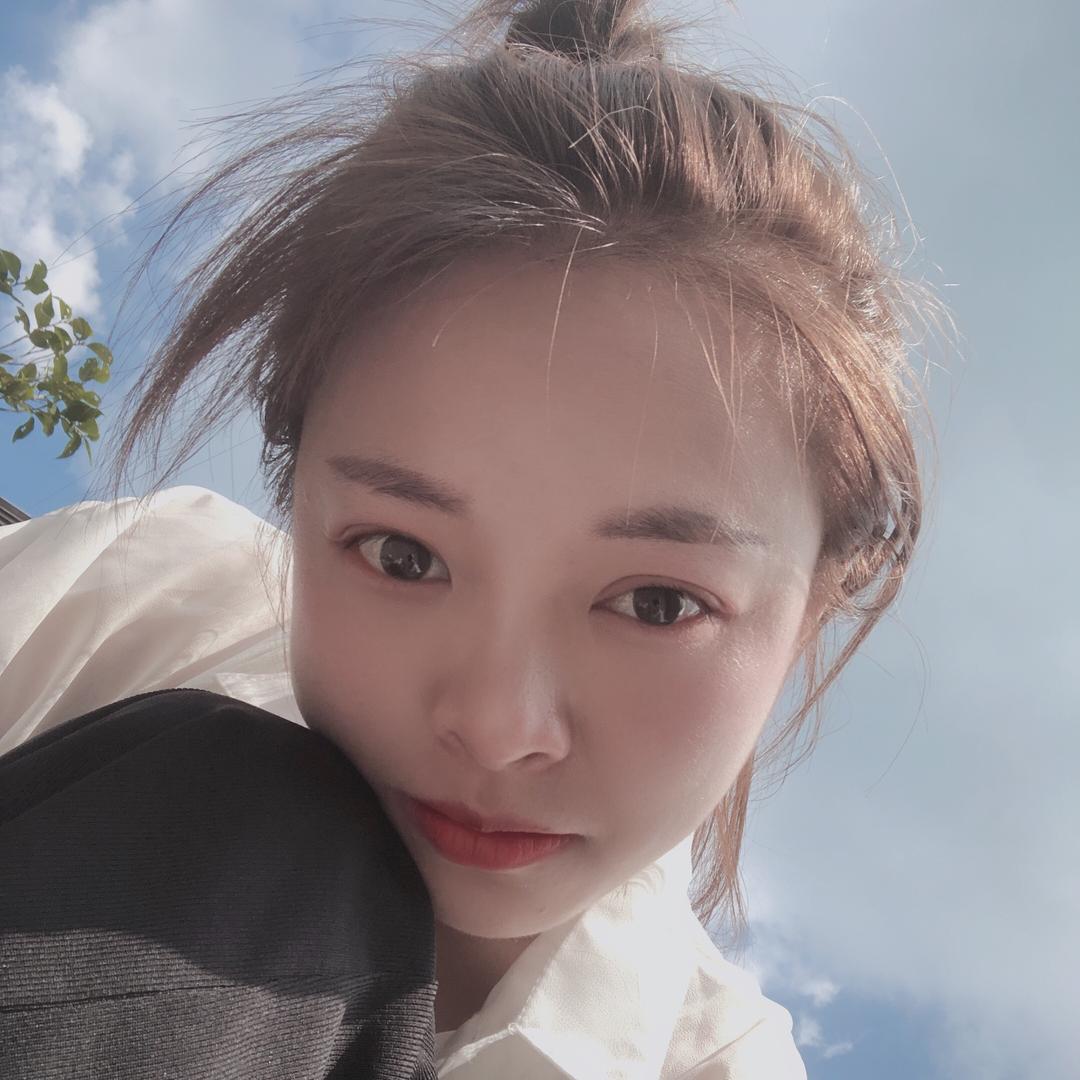 L。