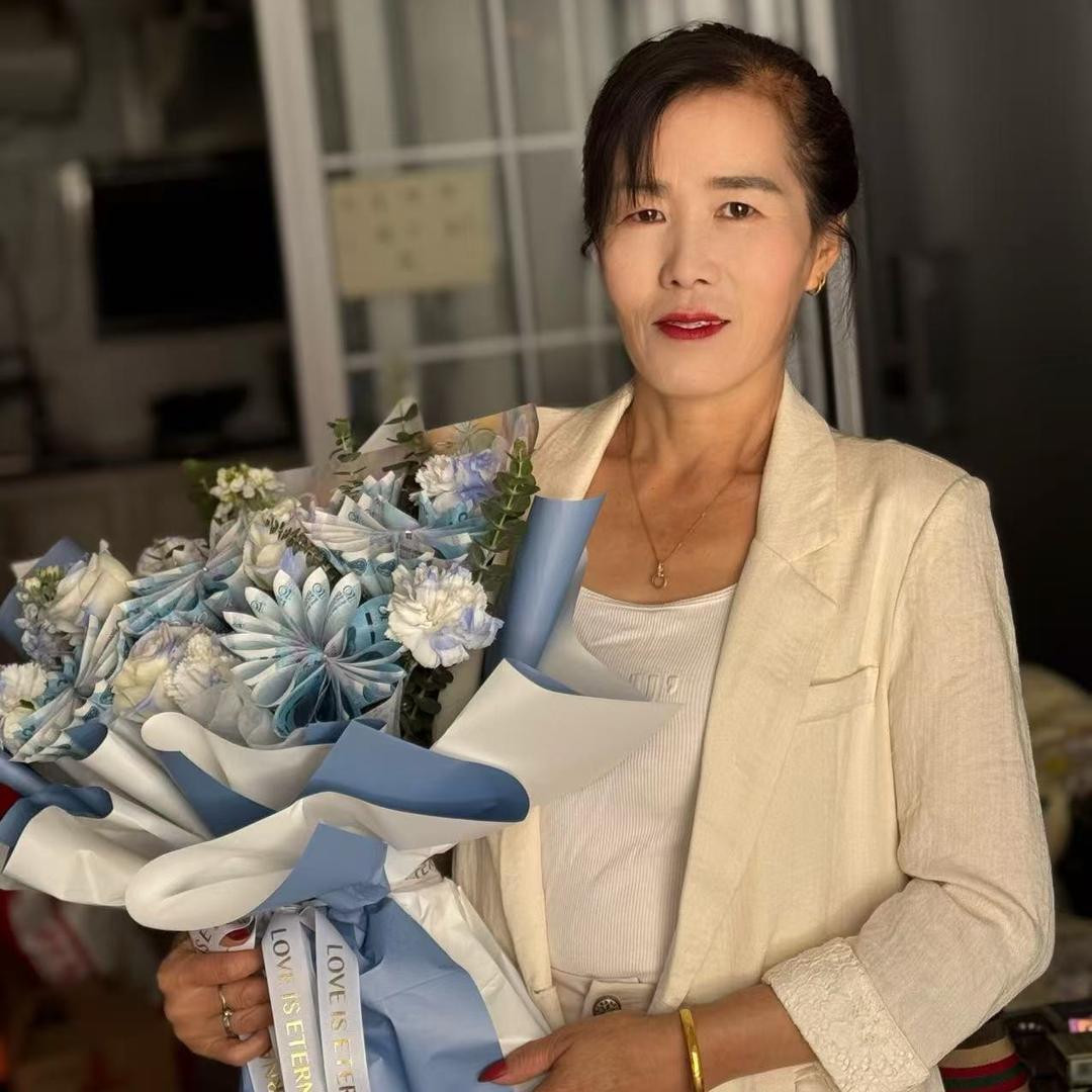 60后大妈🌲 🌲8700