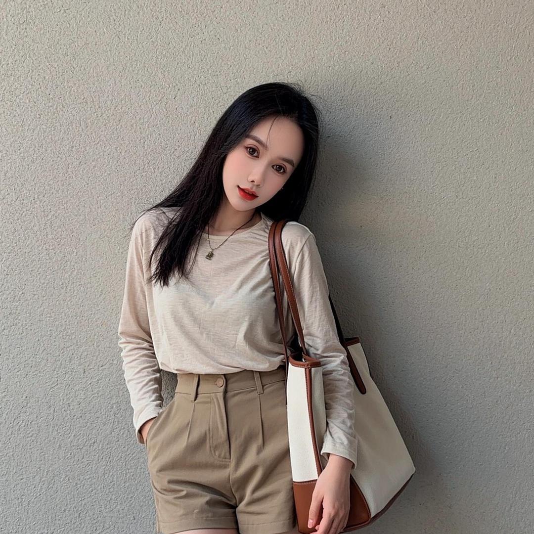 👧🏻¹⁹⁹⁶