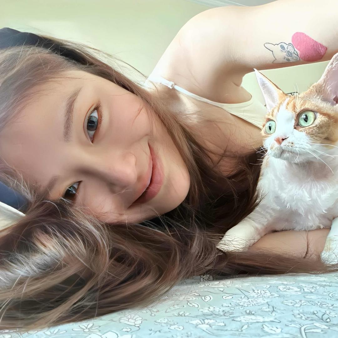 小 u