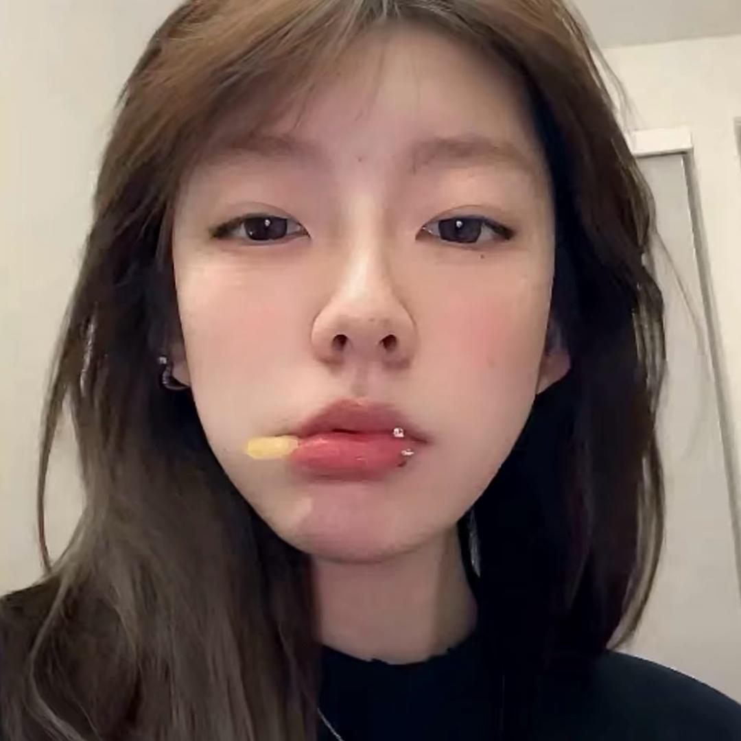 ً俞