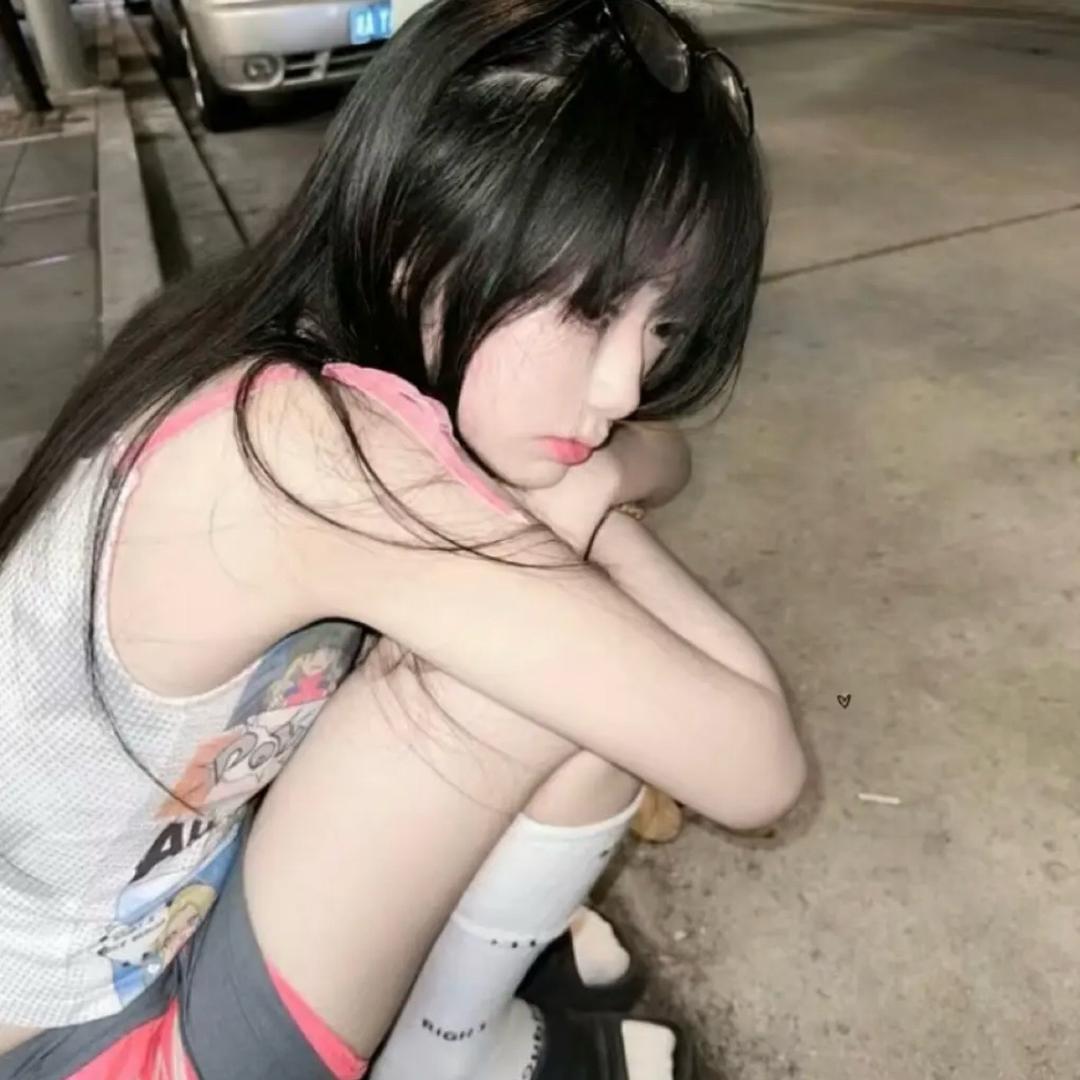 灰色