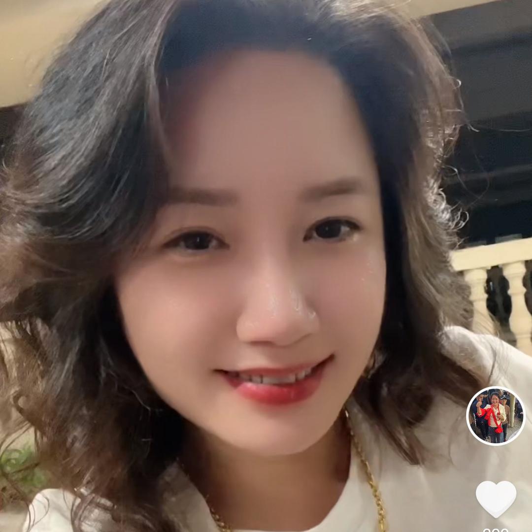 莲莲