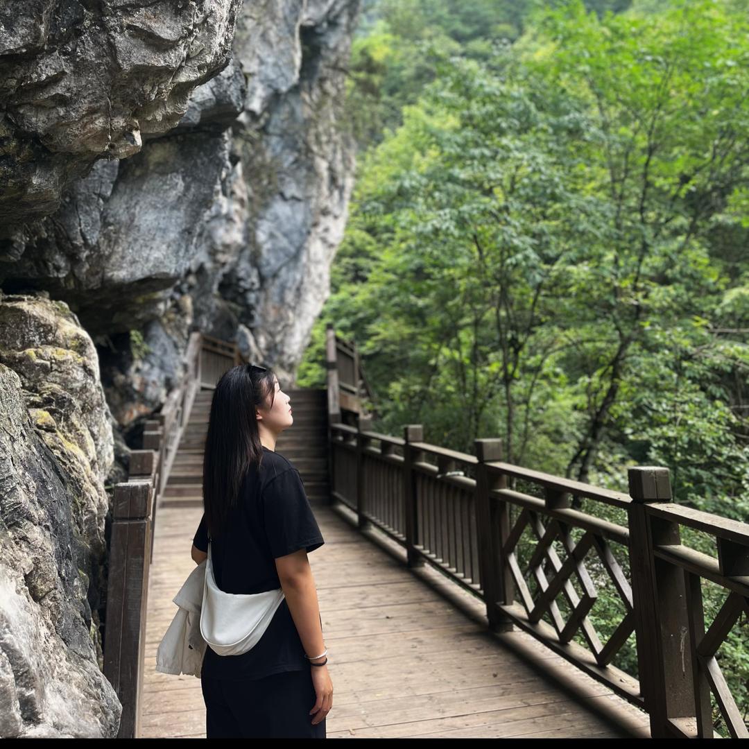 小汪。