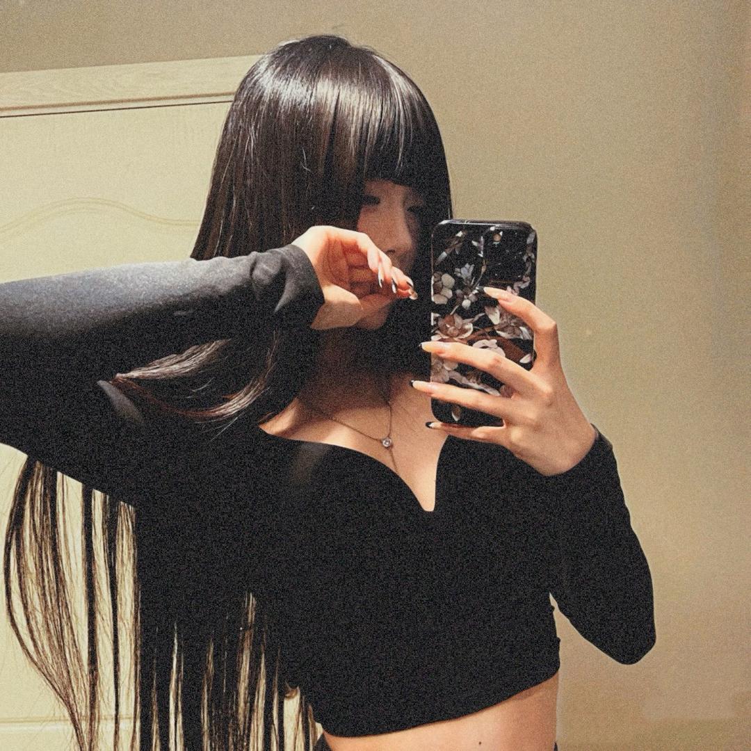 ˇLiora.