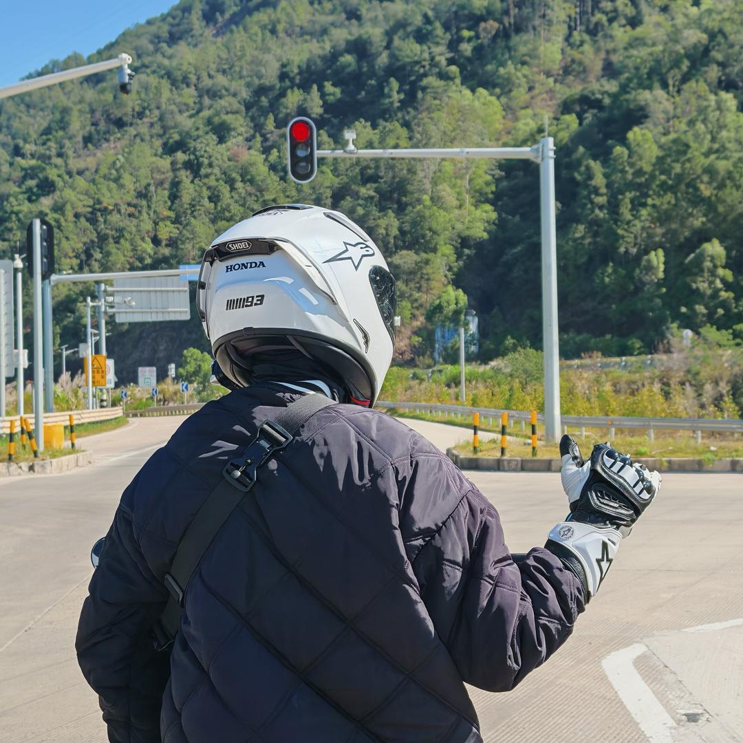 𝑪𝒂𝒊𝒁𝒉𝒊𝒁𝒉𝒂𝒏