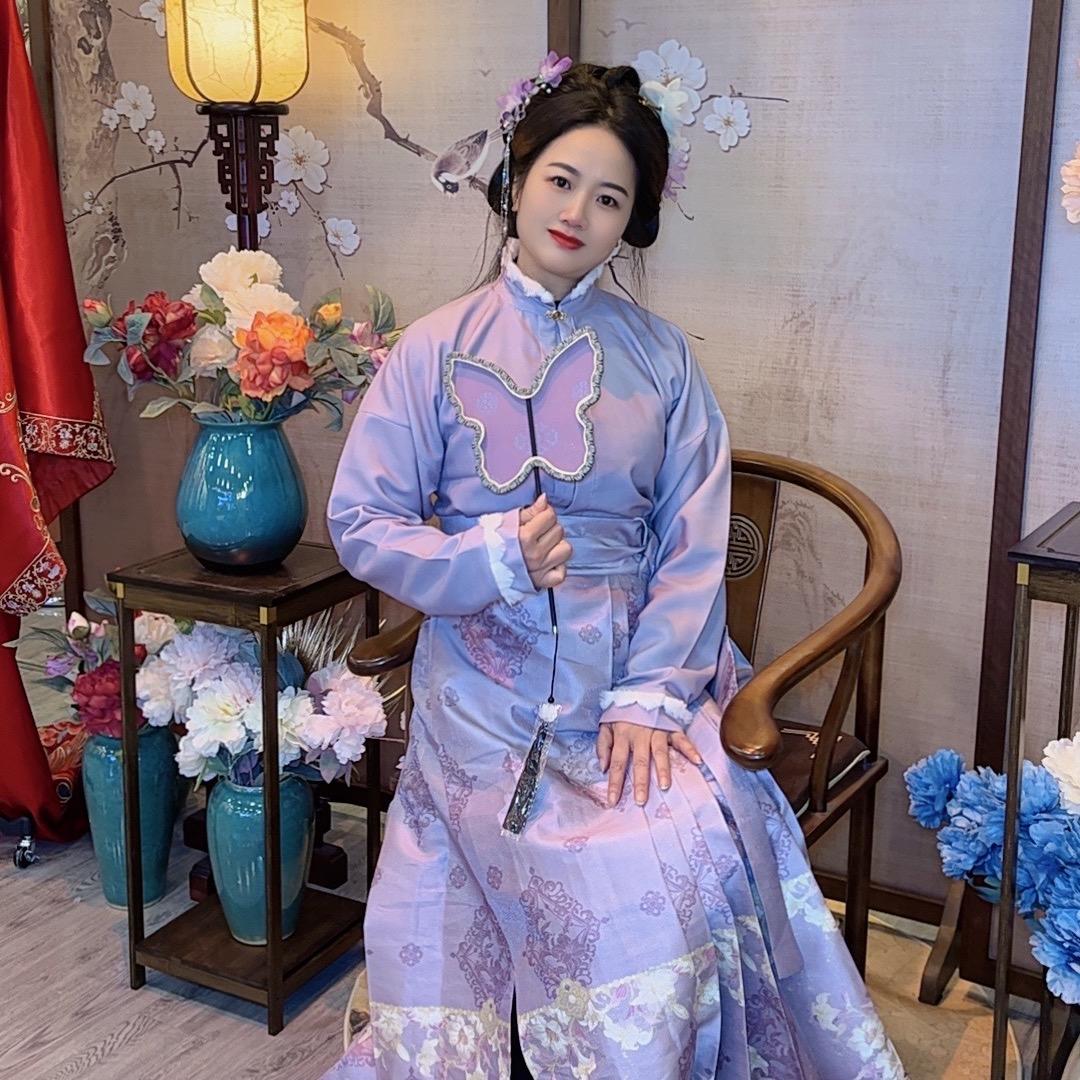 快乐爱美食🎀