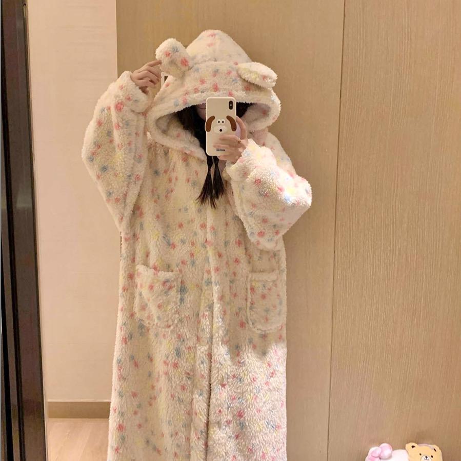 芷麦睡衣