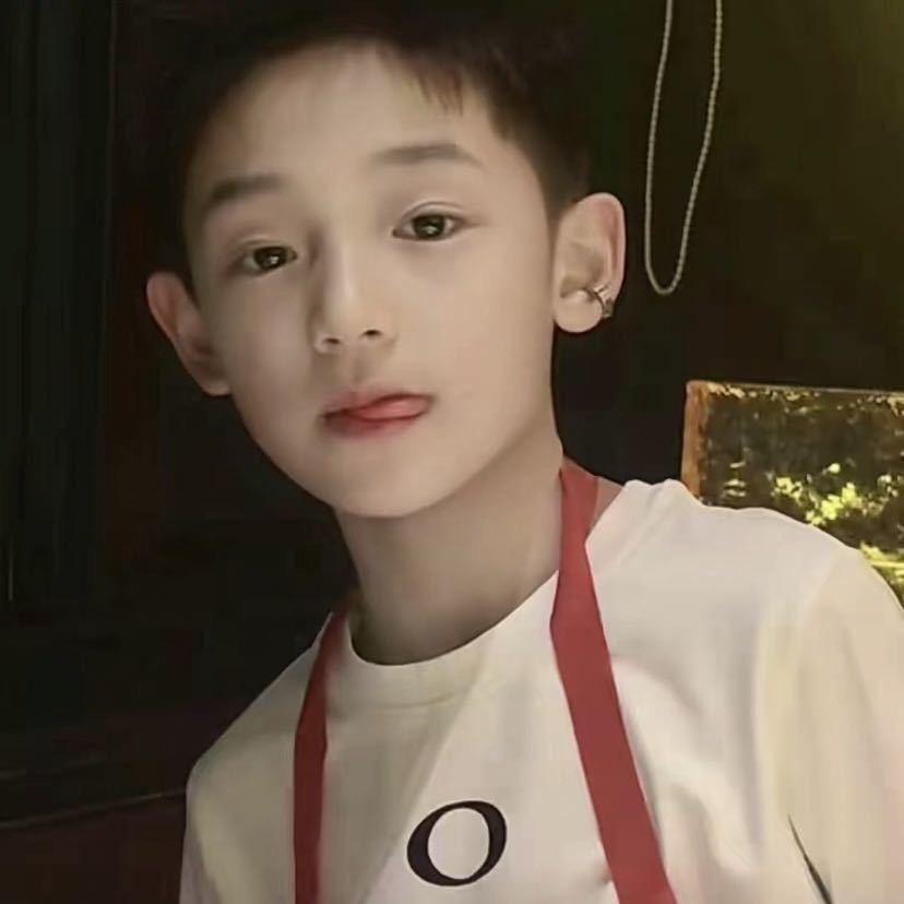 池鱼. 💫