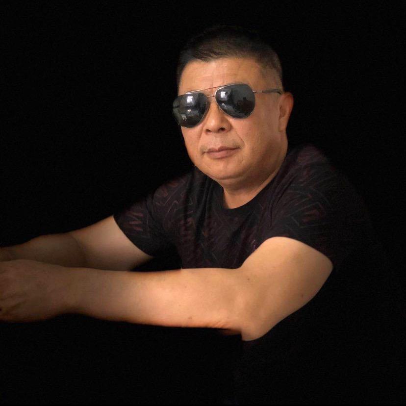 刘尤小卖铺！