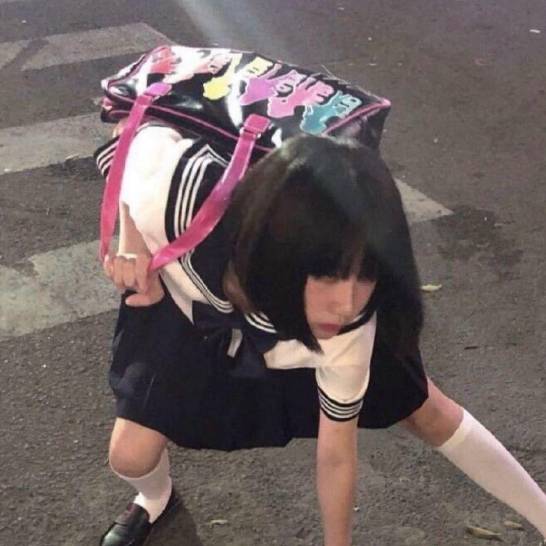 咖啡小妹妹..