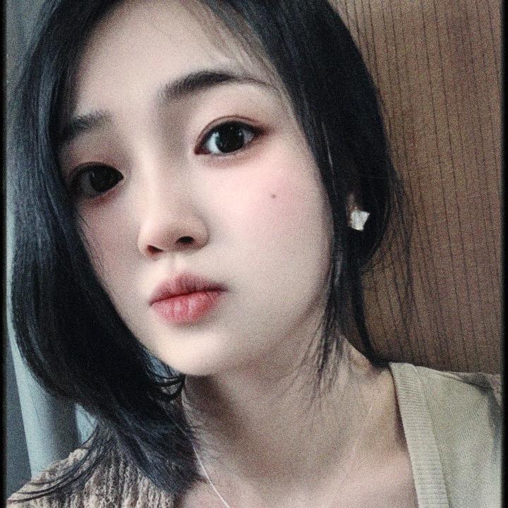 白。