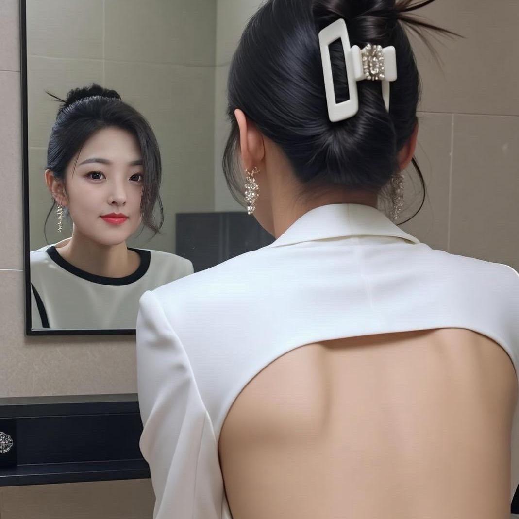 沈  小  姐  ❤️