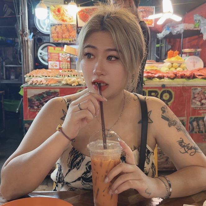 🪳迷人母蟑螂🪳