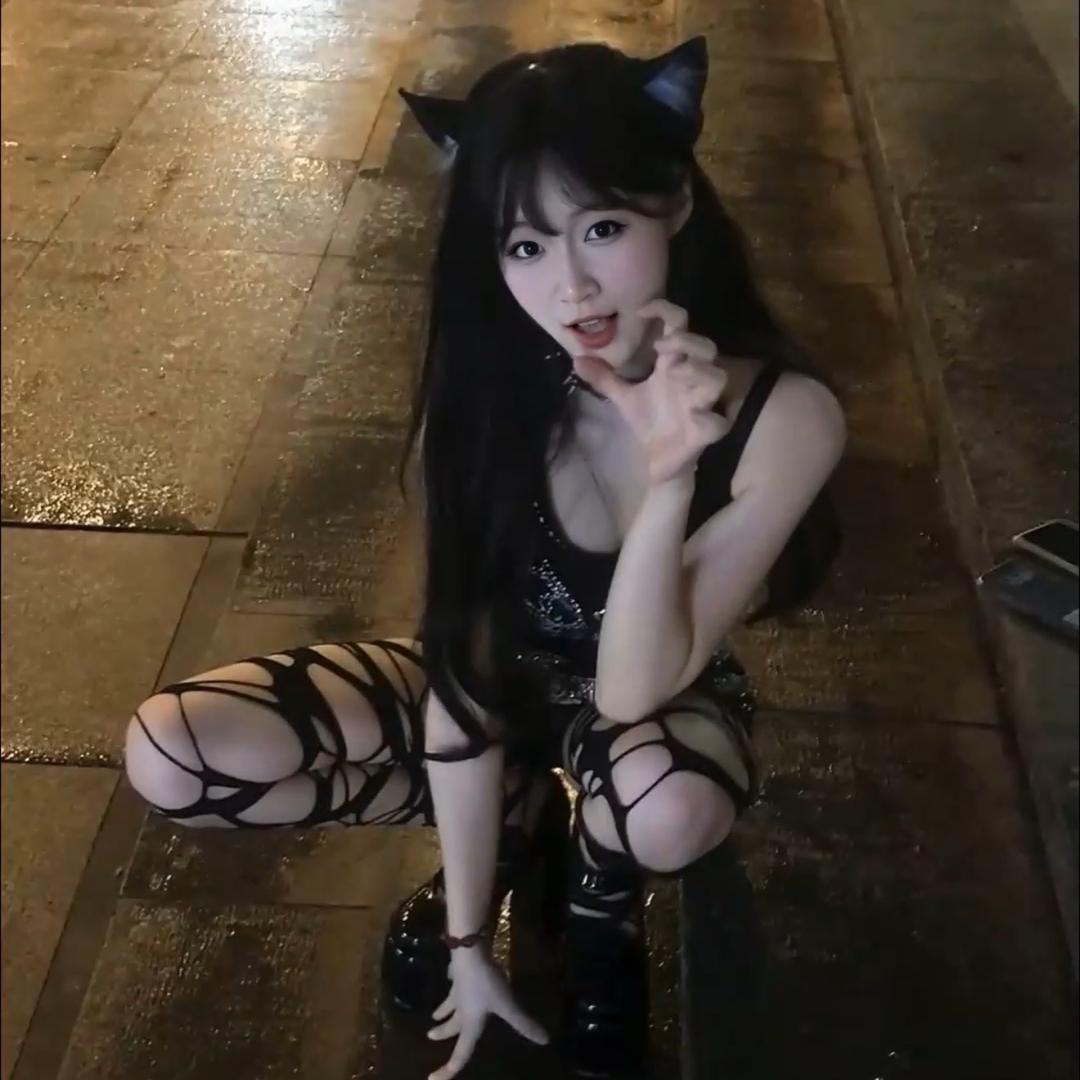 小甜兔兔🐰