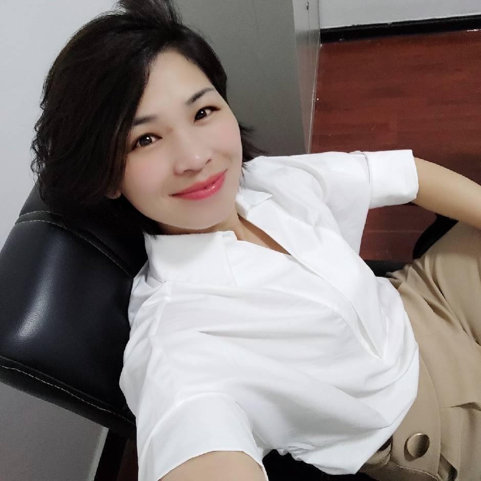 老板与小助理