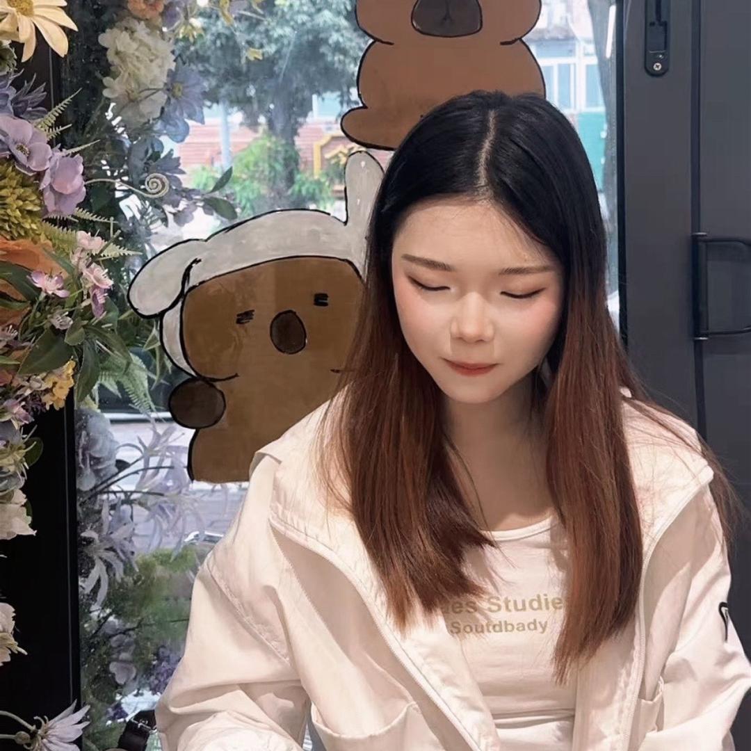 小艺轻奢牛仔服饰