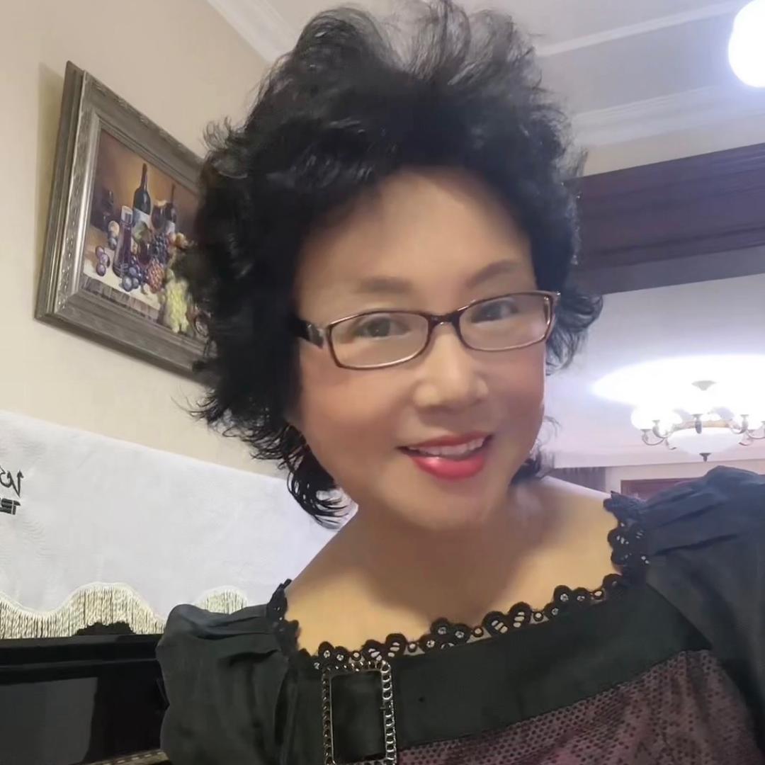 安丽娟爱唱歌