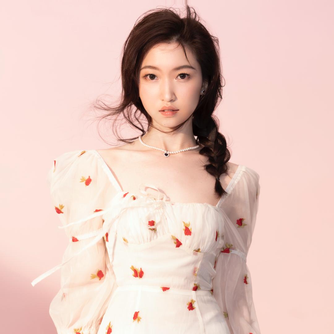 吴可儿Woo