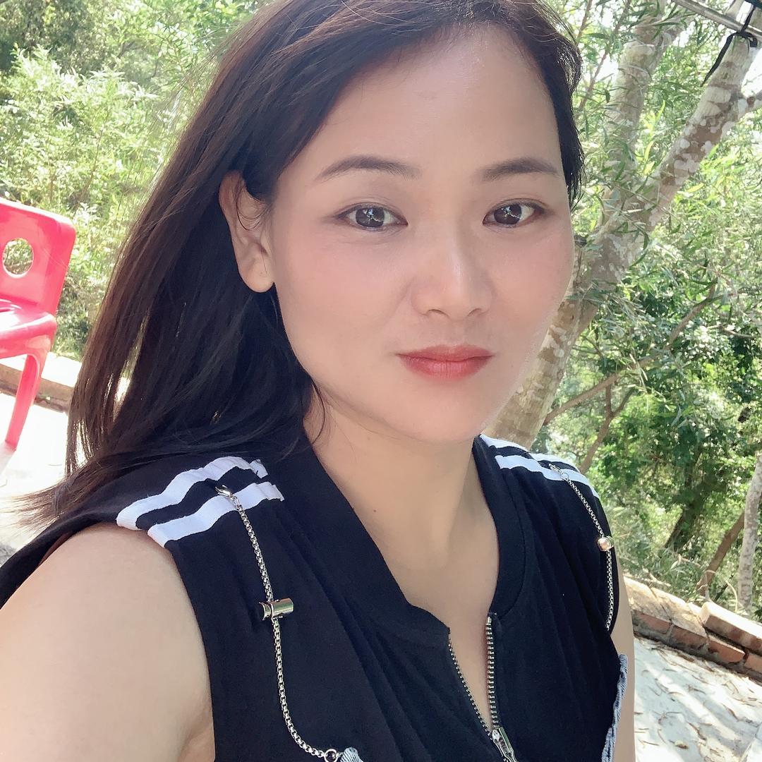 阿丽丽