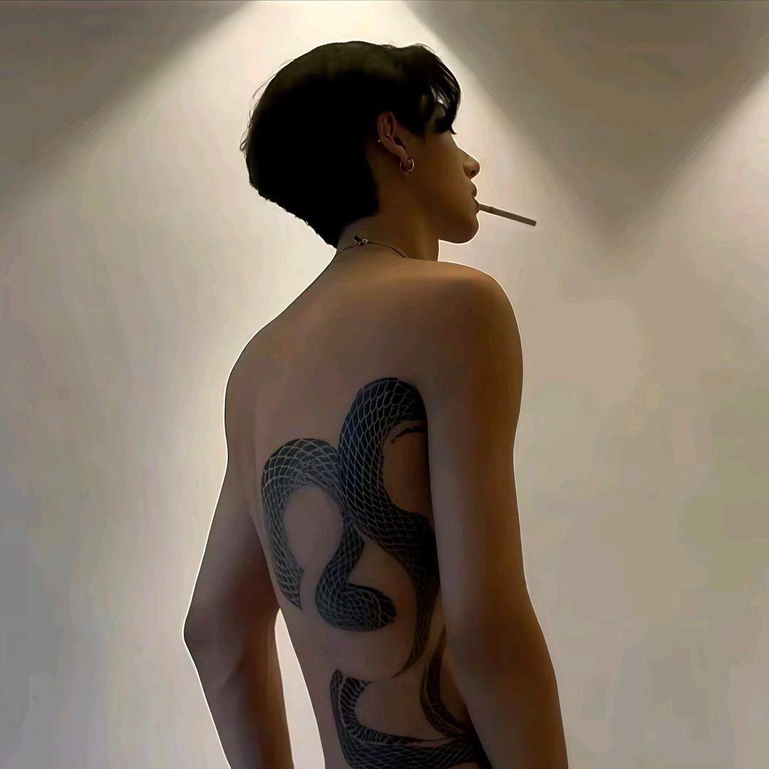 2232695097头像