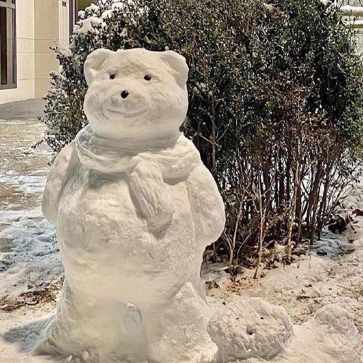 (⁎⁍̴̛ᴗ⁍̴̛⁎)