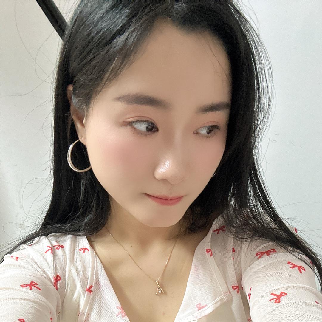 两条鱼爱穿搭