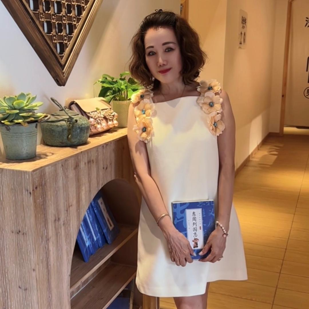 水晶🌸玫瑰🍄🏕