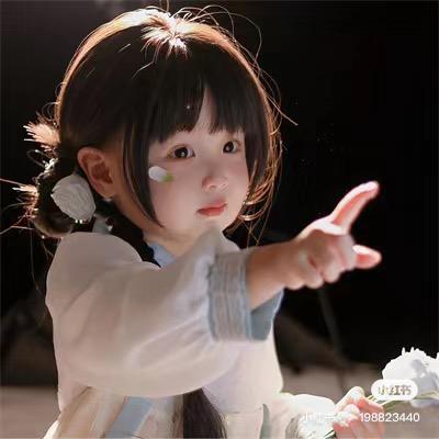 初栀 *