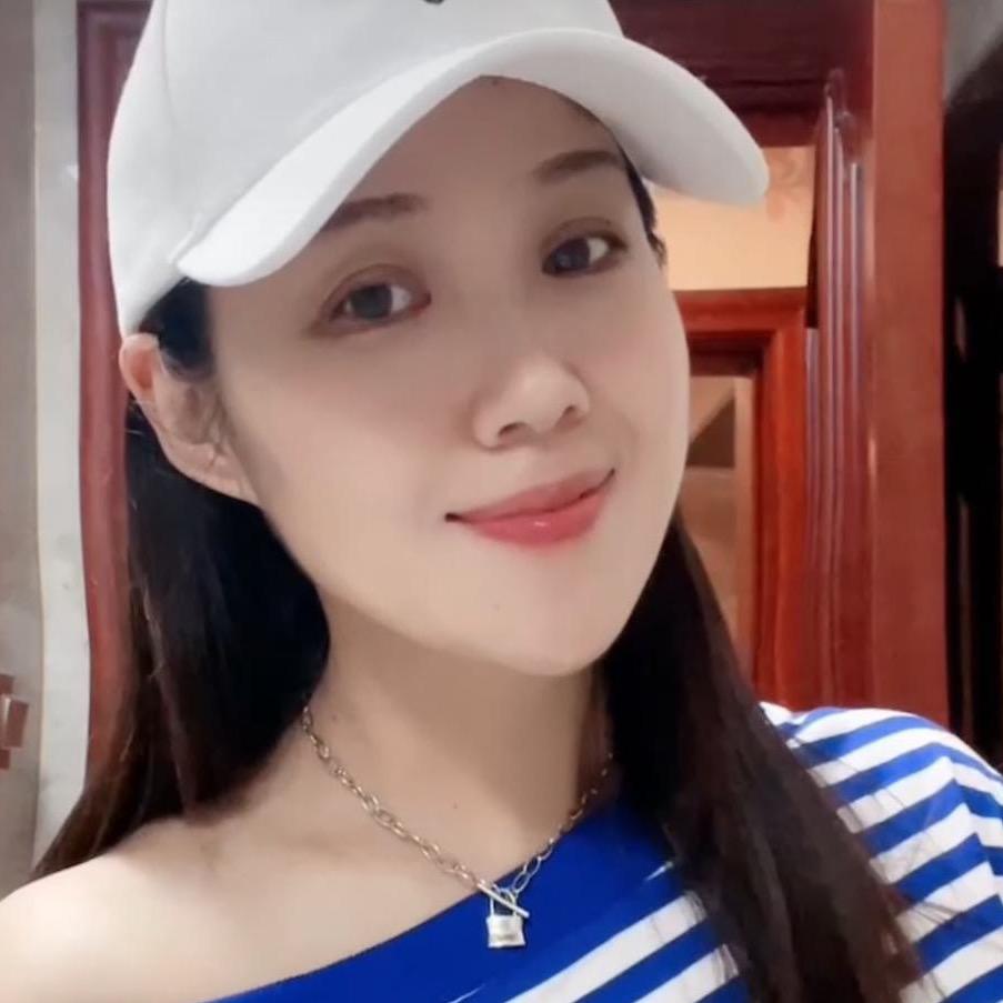 小墨墨