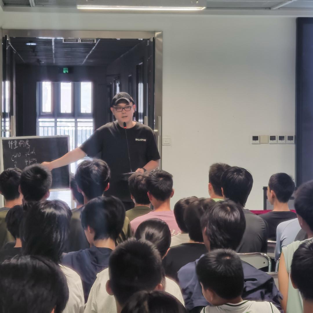 减脂成功的六娃